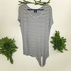 Women's short sleeved top